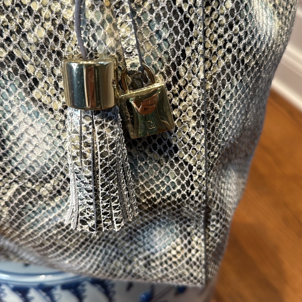 G.I.L.I. Cobra Italian Blue Leather Snakeskin Design Tote - Picture 3 of 9